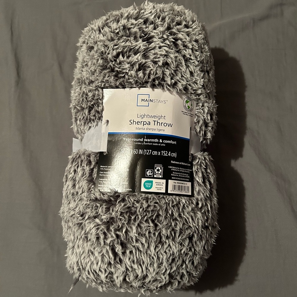 nwt mainstays lightweight sherpa throw blanket